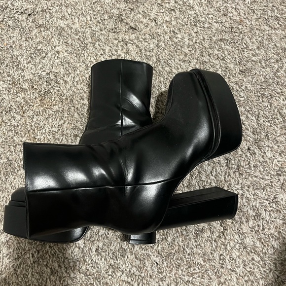 Zara boots - Picture 3 of 6